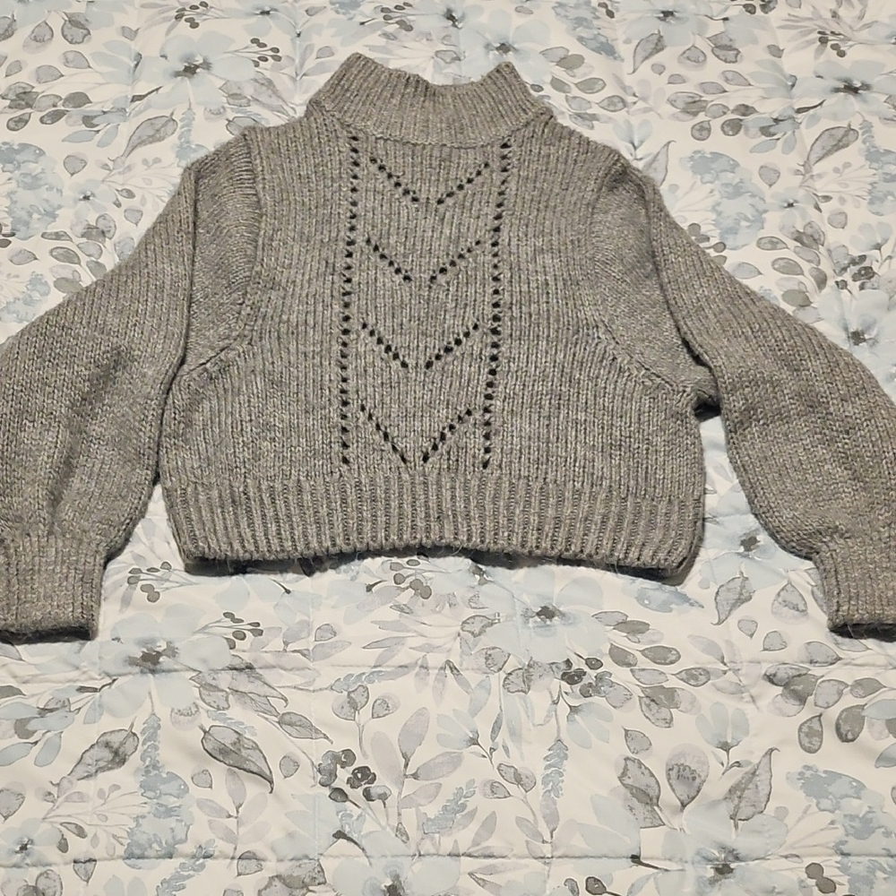 Cropped Turtleneck Crochet-Detail Sweater - Gray